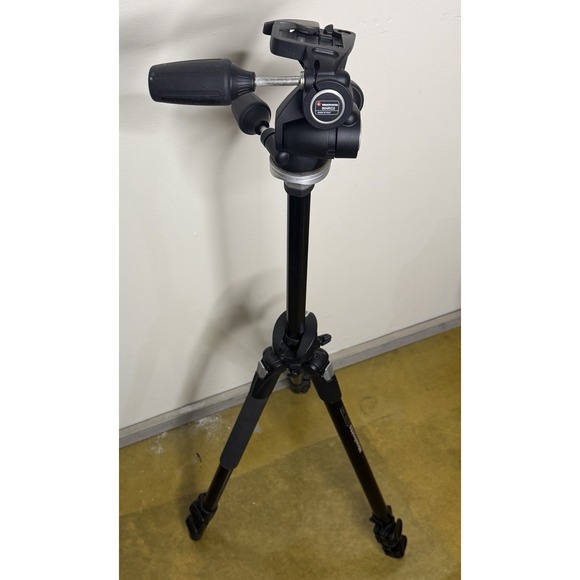 Manfrotto 190XPROB Pro Alu Tripod Black with 804RC2 Pan Tilt Head - Picture 1 of 7